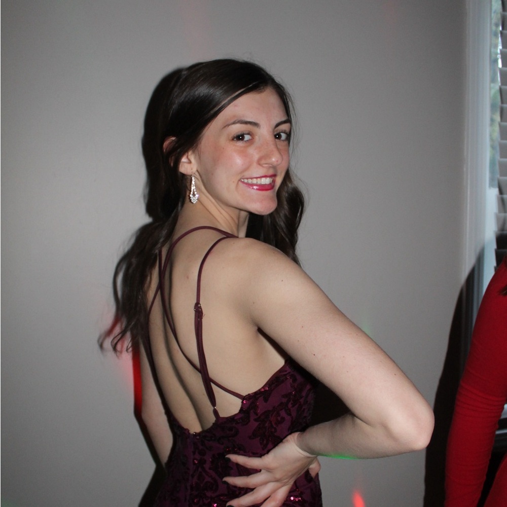 Elegant Burgundy Spaghetti Strap Dress